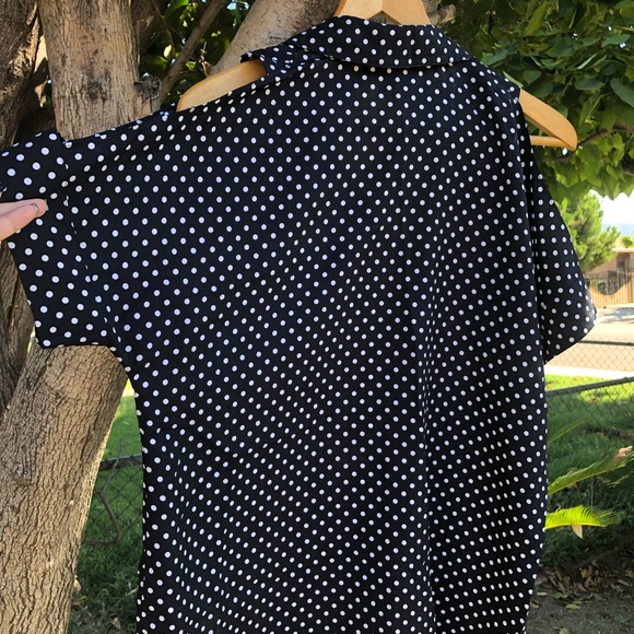 Michael Kors cold shoulder blouse. Navy polka dot. - Picture 4 of 5